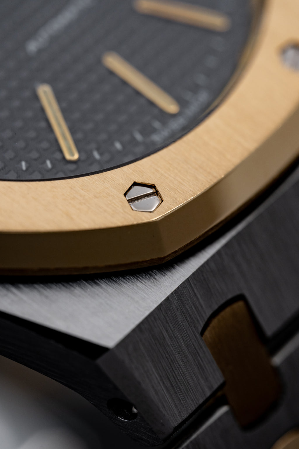 AUDEMARS PIGUET ROYAL-OAK MASTER AAA. COPY (With Normal Box)