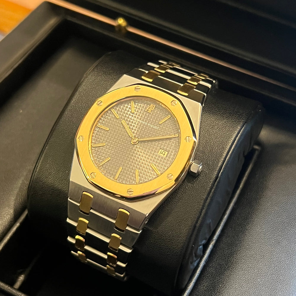 AUDEMARS PIGUET ROYAL-OAK MASTER AAA. COPY (With Normal Box)