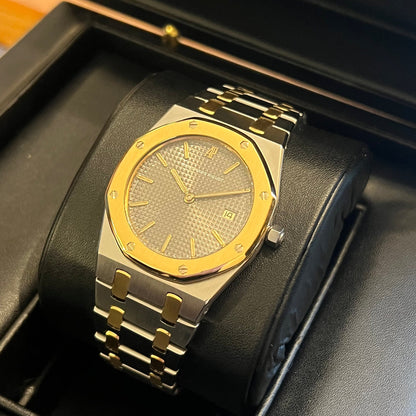 AUDEMARS PIGUET ROYAL-OAK MASTER AAA. COPY (With Normal Box)