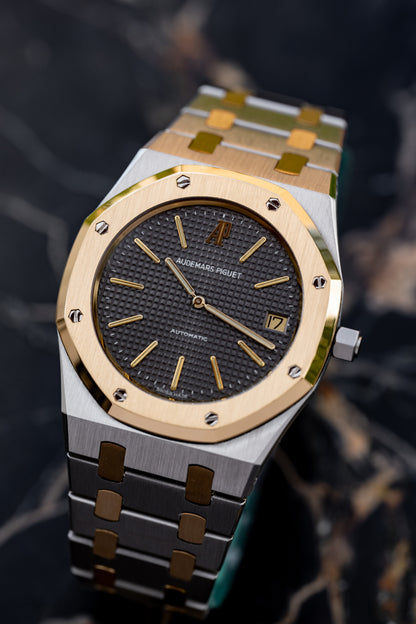 AUDEMARS PIGUET ROYAL-OAK MASTER AAA. COPY (With Normal Box)